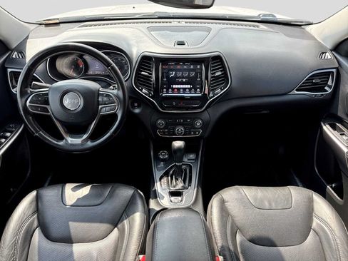 Used 2020 Jeep Cherokee Limited AWD/4WD image 14