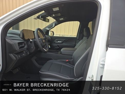 New 2025 Chevrolet Silverado EV LT image 7