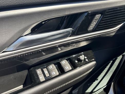 New 2026 Jeep Grand Wagoneer L 4WD image 14