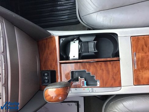 Used 2010 Toyota Camry image 36