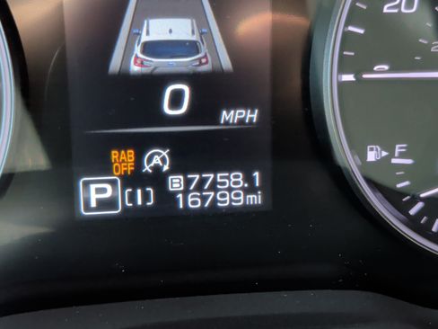 Used 2024 Subaru Crosstrek 2.5i Limited w/ Crosstrek Mirror Package AWD/4WD image 15