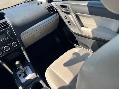 Used 2014 Subaru Forester 2.5i Limited AWD/4WD image 13
