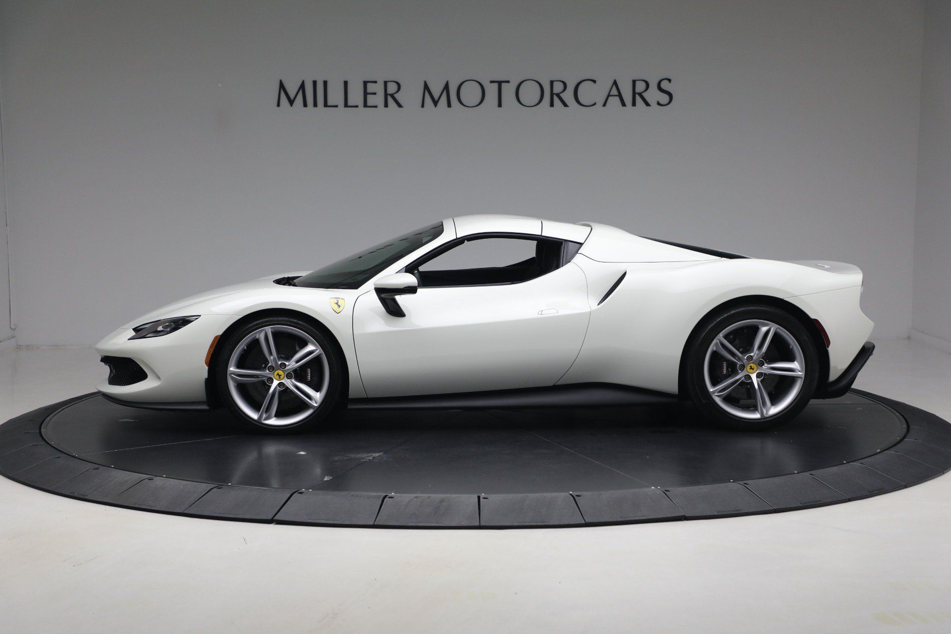 Used 2025 Ferrari 296 GTS RWD image 23