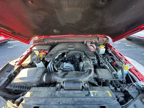 Used 2021 Jeep Gladiator Overland w/ Popular Equipment Package image 16