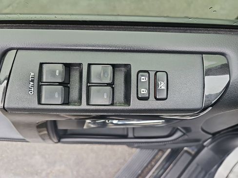 Used 2019 Toyota 4Runner Limited image 32