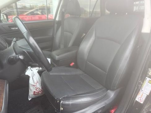 Used 2016 Subaru Outback 3.6R Limited AWD/4WD image 5