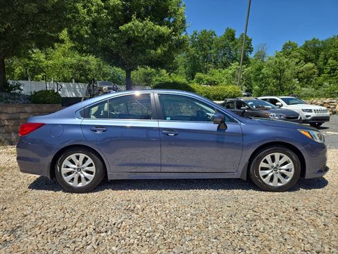 Used 2016 Subaru Legacy 2.5i Premium w/ Popular Package #2 AWD/4WD image 8