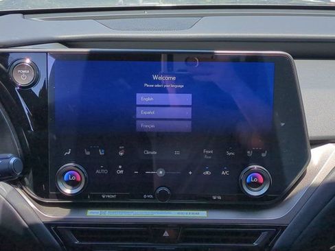 New 2026 Lexus TX 500h AWD image 17