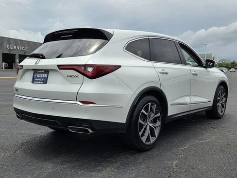 Used 2022 Acura MDX FWD w/ Technology Package image 3
