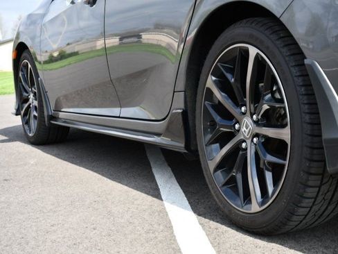 Used 2021 Honda Civic Sport image 11