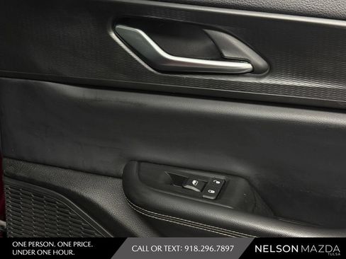 Used 2023 Jeep Grand Cherokee L Laredo AWD/4WD image 39