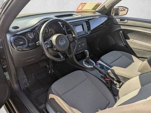 Used 2018 Volkswagen Beetle 2.0T Coast FWD image 10