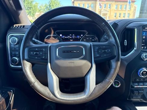 Used 2020 GMC Sierra 1500 Denali w/ Denali Ultimate Package AWD/4WD image 17