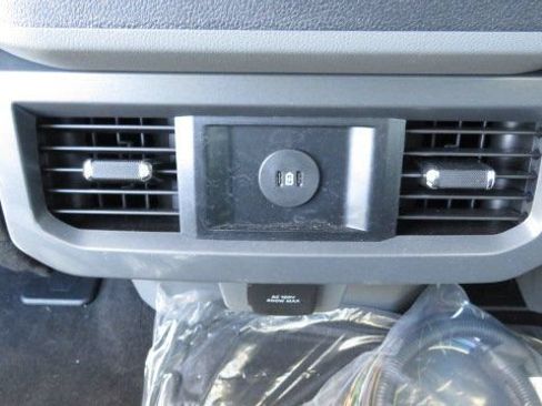 New 2026 Ford F250 XLT w/ XLT Premium Package AWD/4WD image 17