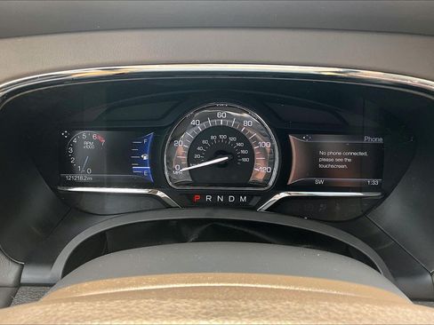 Used 2015 Lincoln Navigator 4WD w/ Equipment Group 101A Reserve image 25