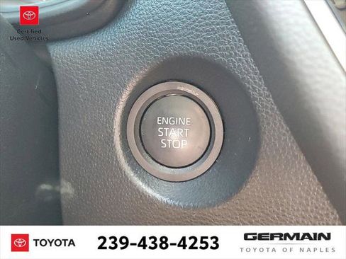 Certified 2024 Toyota Corolla Cross LE image 32