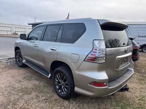 Used 2021 Lexus GX 460 Premium image 2