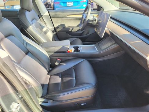 Used 2023 Tesla Model 3 Standard Range image 8