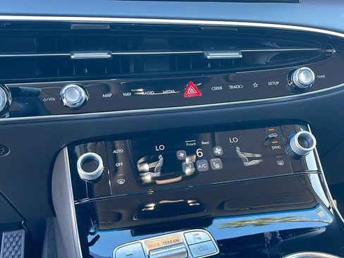 Used 2026 Genesis GV70 2.5T image 21