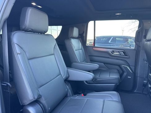 New 2026 GMC Yukon XL Denali w/ Sun & Power Step Package image 31