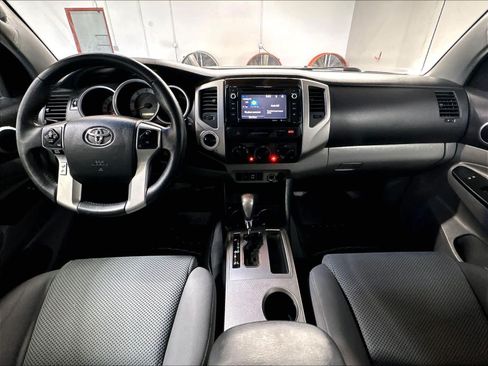 Used 2015 Toyota Tacoma 4x4 Double Cab w/ TRD Off-Road Package image 16