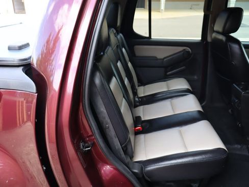 Used 2007 Ford Explorer Sport Trac Limited AWD/4WD image 21