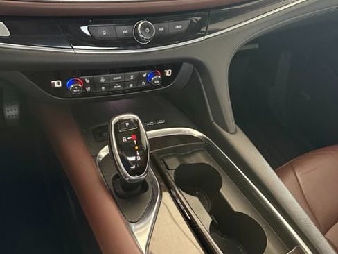 Used 2019 Buick Enclave Avenir w/ Avenir Technology Package FWD image 15