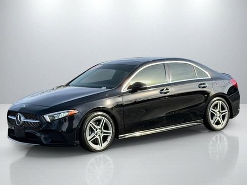 Used 2020 Mercedes-Benz A 220 4MATIC image 3