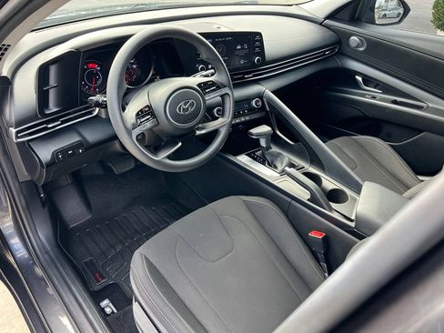 Certified 2022 Hyundai Elantra SEL w/ Cargo Package FWD image 15
