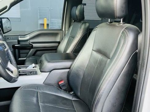 Used 2018 Ford F150 Lariat w/ Equipment Group 502A Luxury image 12