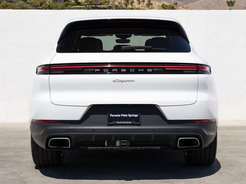 Certified 2025 Porsche Cayenne AWD/4WD image 6