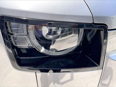 Used 2020 Land Rover Defender 110 HSE image 28