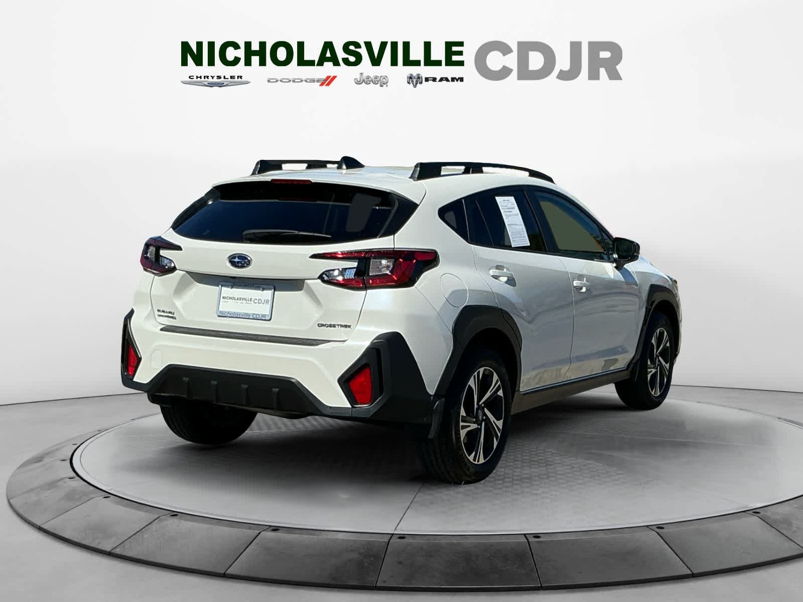 Used 2024 Subaru Crosstrek 2.0i Premium AWD/4WD image 5