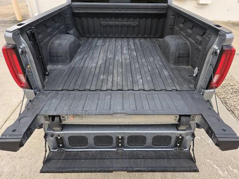 Used 2024 GMC Sierra 1500 Denali AWD/4WD image 36