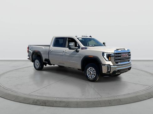 New 2026 GMC Sierra 2500 SLE AWD/4WD image 2