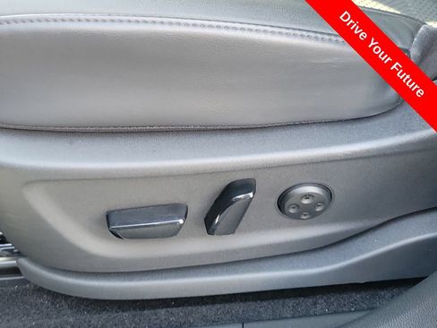 Used 2025 Nissan Ariya FWD image 20