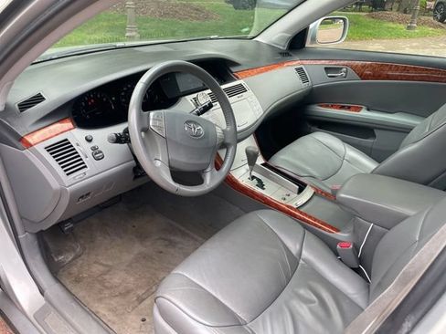 Used 2006 Toyota Avalon XLS FWD image 11