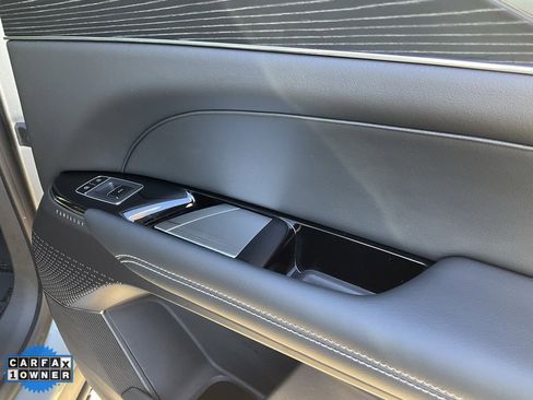 Used 2024 Cadillac Lyriq Sport image 60