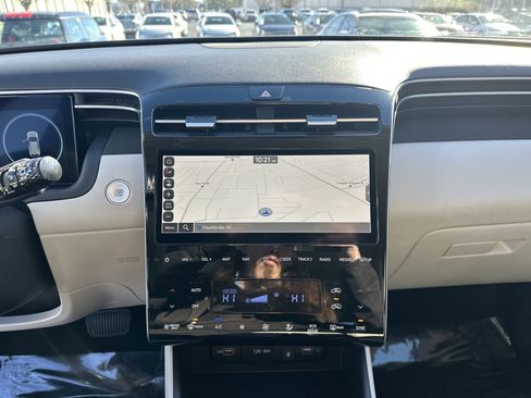 Used 2024 Hyundai Tucson Limited image 24