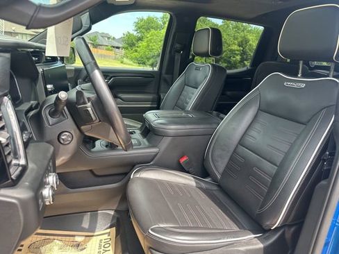Used 2022 GMC Sierra 1500 AT4X AWD/4WD image 17