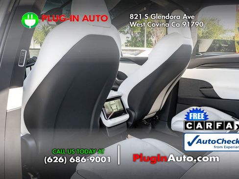 Used 2022 Tesla Model X Plaid image 10