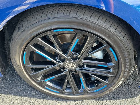 Certified 2025 Toyota Camry SE FWD image 8