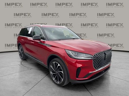 Used 2025 Lincoln Aviator Reserve w/ Equipment Group 201A AWD/4WD image 7