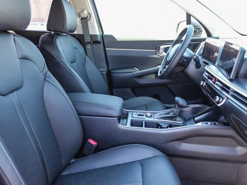 New 2026 Kia Sorento S image 9