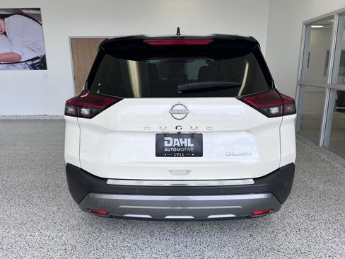 Used 2023 Nissan Rogue SL AWD/4WD image 14