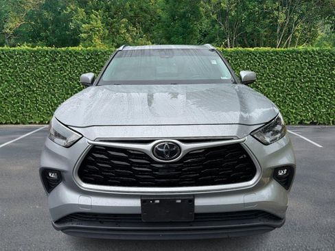 Used 2021 Toyota Highlander XLE image 7