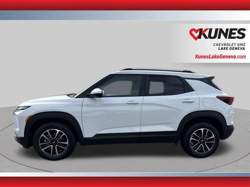 Used 2025 Chevrolet TrailBlazer LT FWD image 10