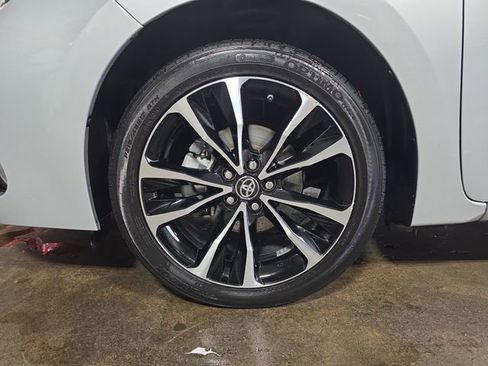 Used 2019 Toyota Corolla SE image 27