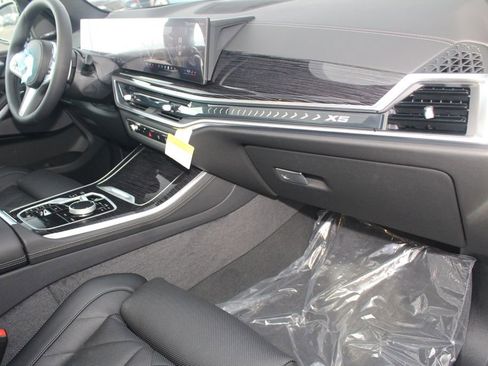 Used 2026 BMW X5 xDrive40i AWD/4WD image 24