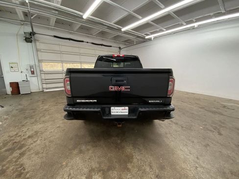 Used 2016 GMC Sierra 1500 Denali w/ Denali Ultimate Package image 5
